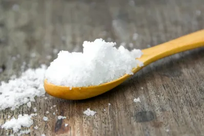 El consumo de sal en la dieta puede aumentar el riesgo de padecer cáncer de estómago