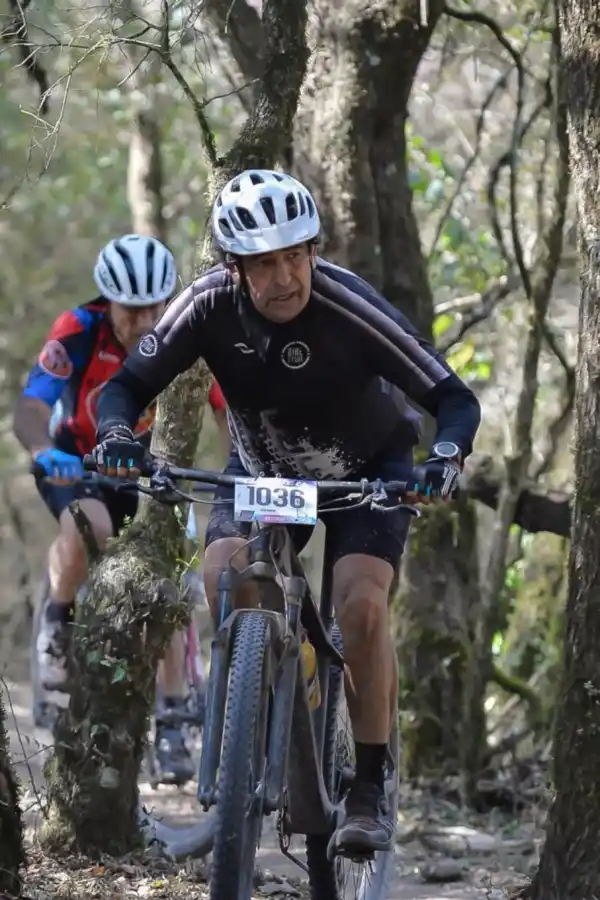CAMPEÓN. Jesús Durán fue el ganador de la categoría Máster D2 en el último Trasmontaña en Tucumán.