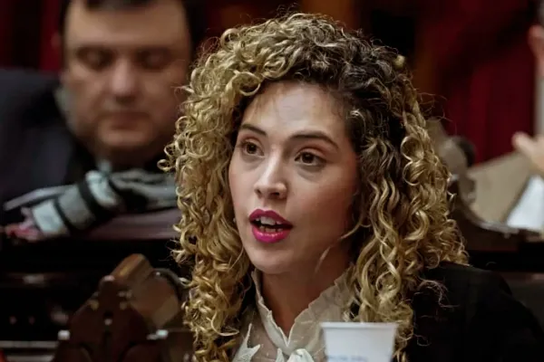 Lourdes Arrieta: Milei dice que viene a despertar leones, pero a los leones nos ponen un bozal