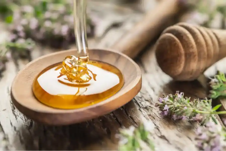 Los beneficios de comer miel todos los días.