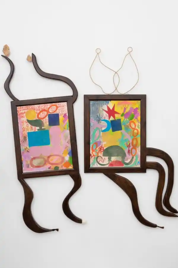 MÁQUINAS DE TIEMPO. Las piezas hechas por Ana Won semejan seres.