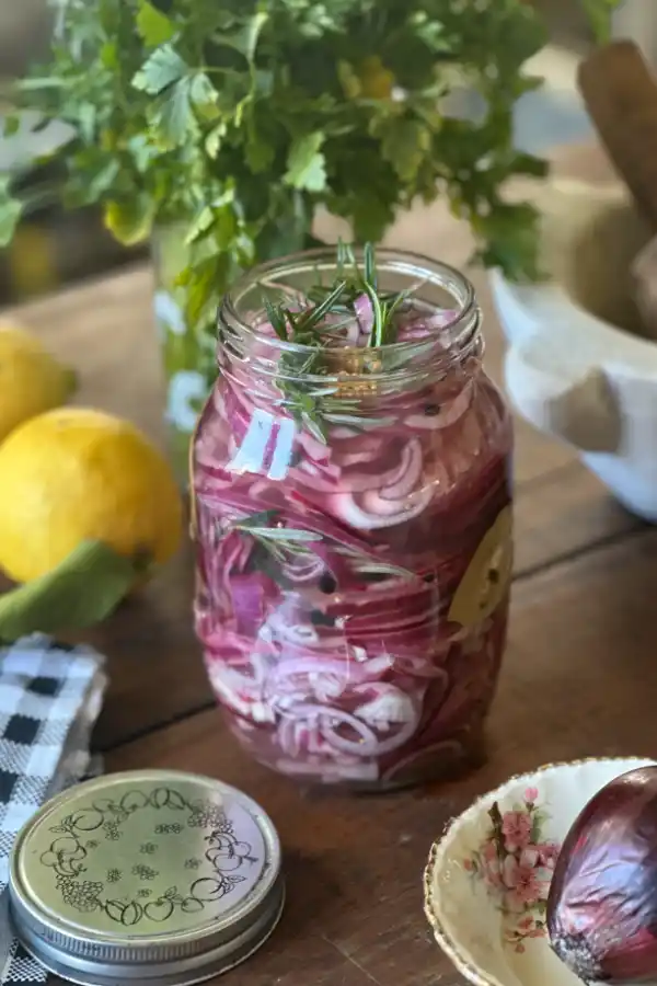 ¿Por qué deberíamos consumir encurtidos a diario?