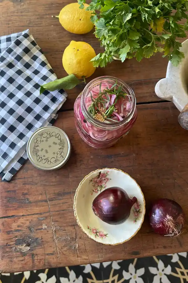 ¿Por qué deberíamos consumir encurtidos a diario?