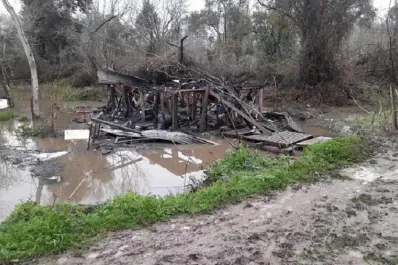 Buenos Aires: se incendió una vivienda y cuatro niños quedaron atrapados porque estaba cerrada con un candado
