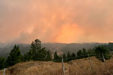 Avanzan los incendios en Córdoba y el fuego se acerca a las casas: varias familias fueron evacuadas