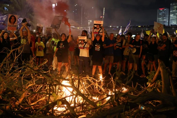 Protesta y paro general en Israel tras la muerte de seis rehenes