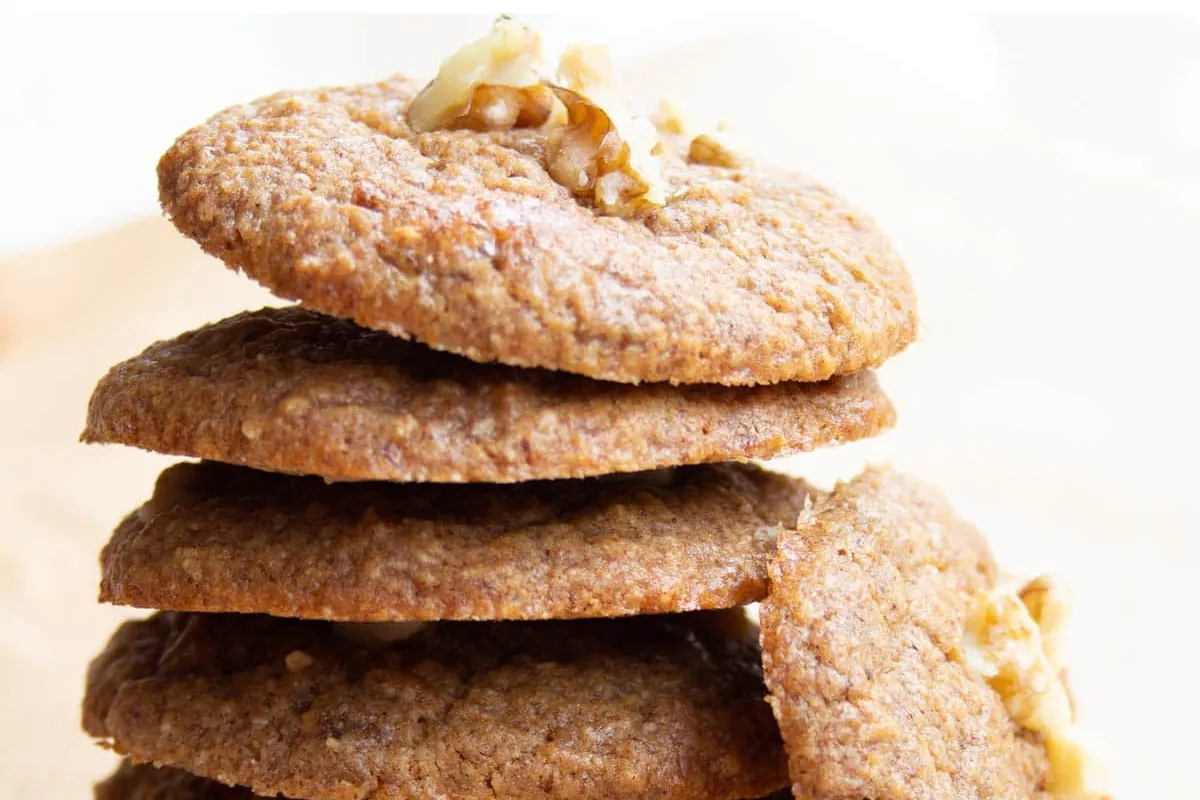 Galletas de banana saludables con solo dos ingredientes.