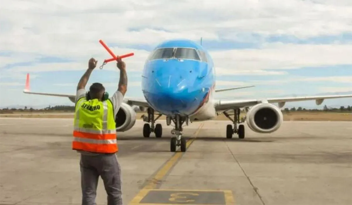 Aerolíneas Argentinas no cobrará penalidades por cambio de tickets ante el paro aeronáutico