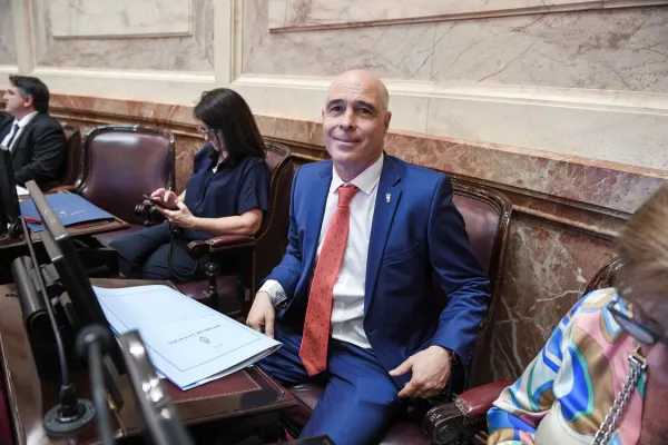 El senador libertario Abdala dijo que tiene 15 asesores y la mayoría está en San Luis porque quiere ser gobernador