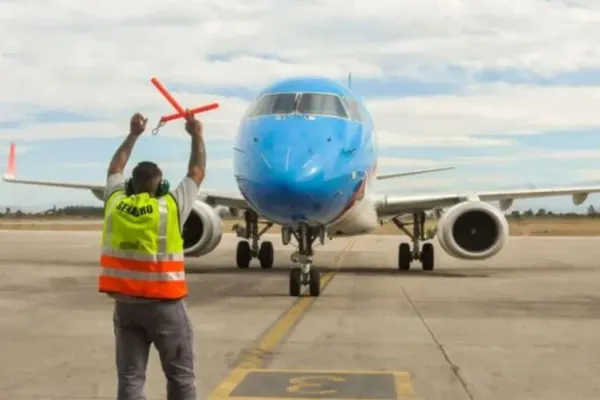 Sin acuerdo, los gremios aeronáuticos irán al paro mañana y afectarían decenas de vuelos en Aeroparque y en Ezeiza