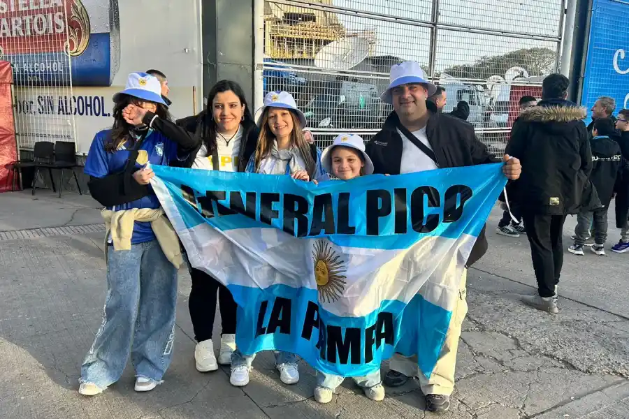 No importó que Messi estuviera ausente: los fanáticos llegaron impulsados por el amor a Di María