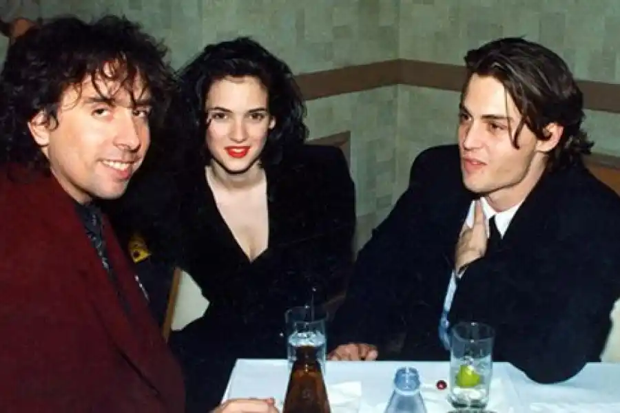 Winona Ryder estuvo en pareja con Johnny Depp, otro de los actores canon de Burton.