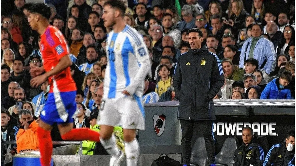 EL ARQUITECTO. Scaloni sigue reconstruyendo una selección argentina que ya ganó todo. El equipo no pierde el hambre de gloria.