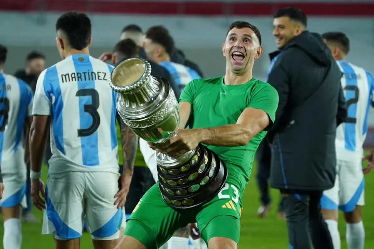 Tras el triunfo frente a Chile, los jugadores de la Selección celebraron a lo grande el bicampeonato de América