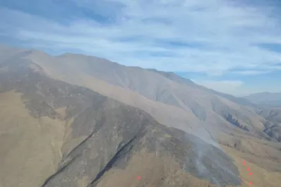 Defensa Civil monitorea incendios de pastizales de altura en Ampimpa