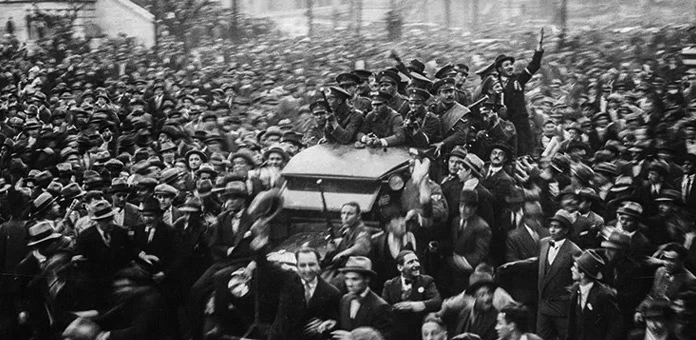 EL GOLPE DE 1930. Así marcharon los cadetes hacia la Casa Rosada.