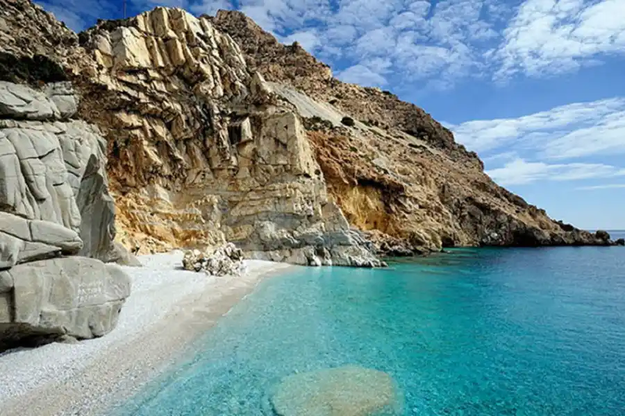 El secreto de los lugares donde sus habitantes viven más de 100 años