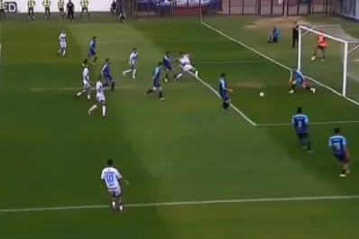 Video: el polémico penal que no le sancionaron a San Telmo en el duelo frente a Atlético Rafaela