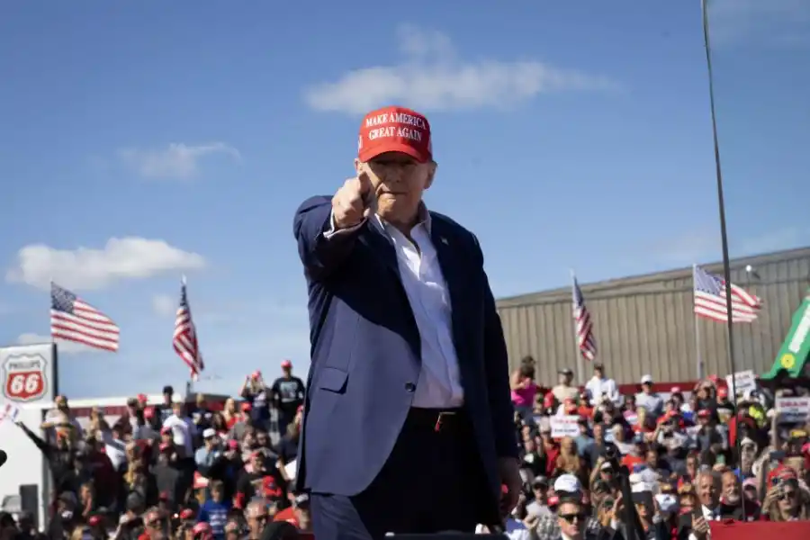 CAMPO DE BATALLA. Trump, en Wisconsin, uno de los estados en duda.