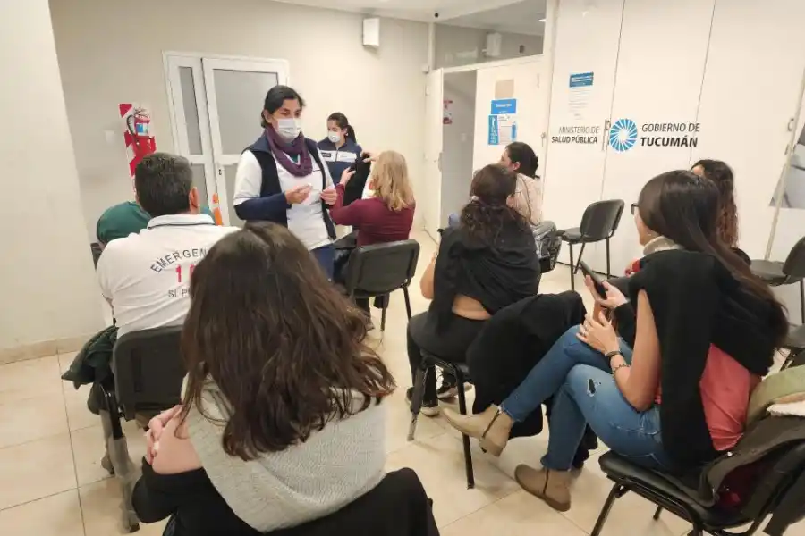 Siete respuestas sobre la vacunación para jóvenes y adolescentes tucumanos contra el dengue