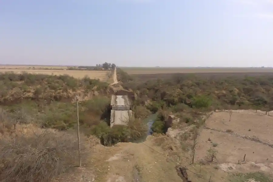 Puente en la zona de Estación Aráoz, en Leales. PRENSA APRONOR