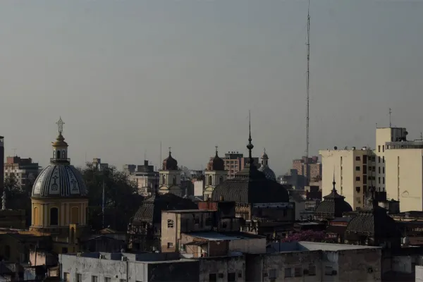 El tiempo en Tucumán: entre el humo de Bolivia y el día más caluroso de la semana