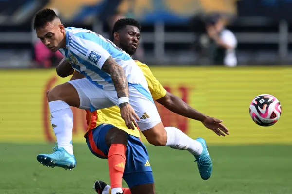 Argentina falló en la definición y cayó frente a Colombia