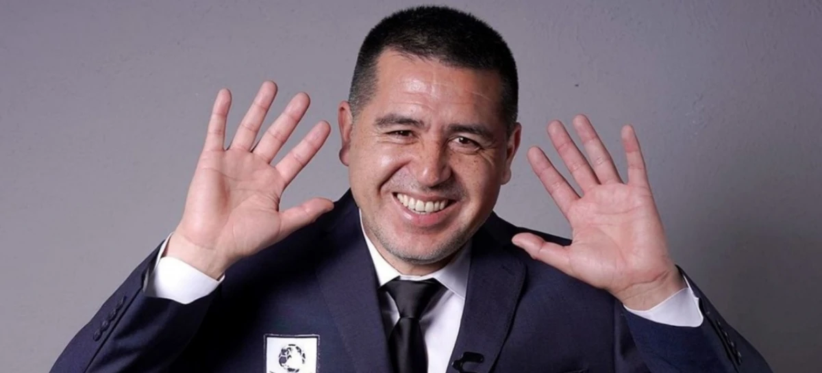 ¿En qué posición ingresó Juan Román Riquelme al Salón de la Fama Internacional?