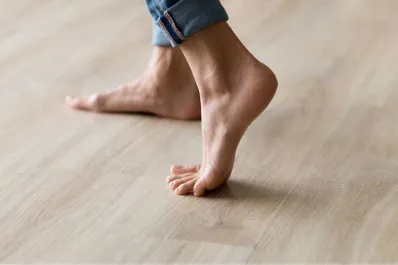 Mito o realidad: ¿andar descalzo provoca enfermedades?