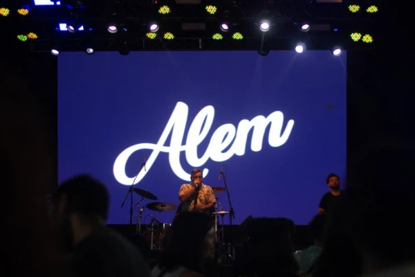 Alem, la banda de 15 años que saca singles cada dos meses