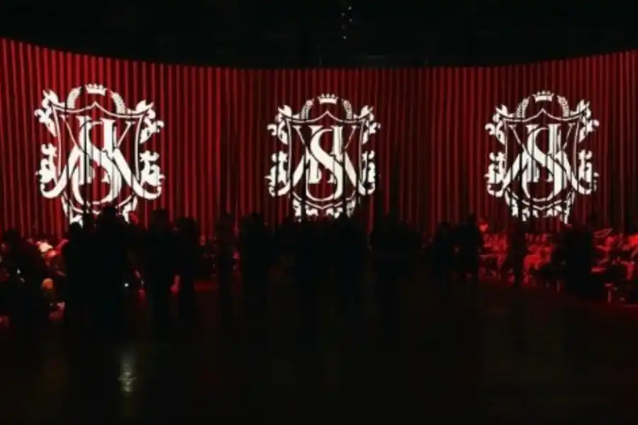 El BAFWeek SS 25 concluyó con un impresionante desfile de Kosiuko