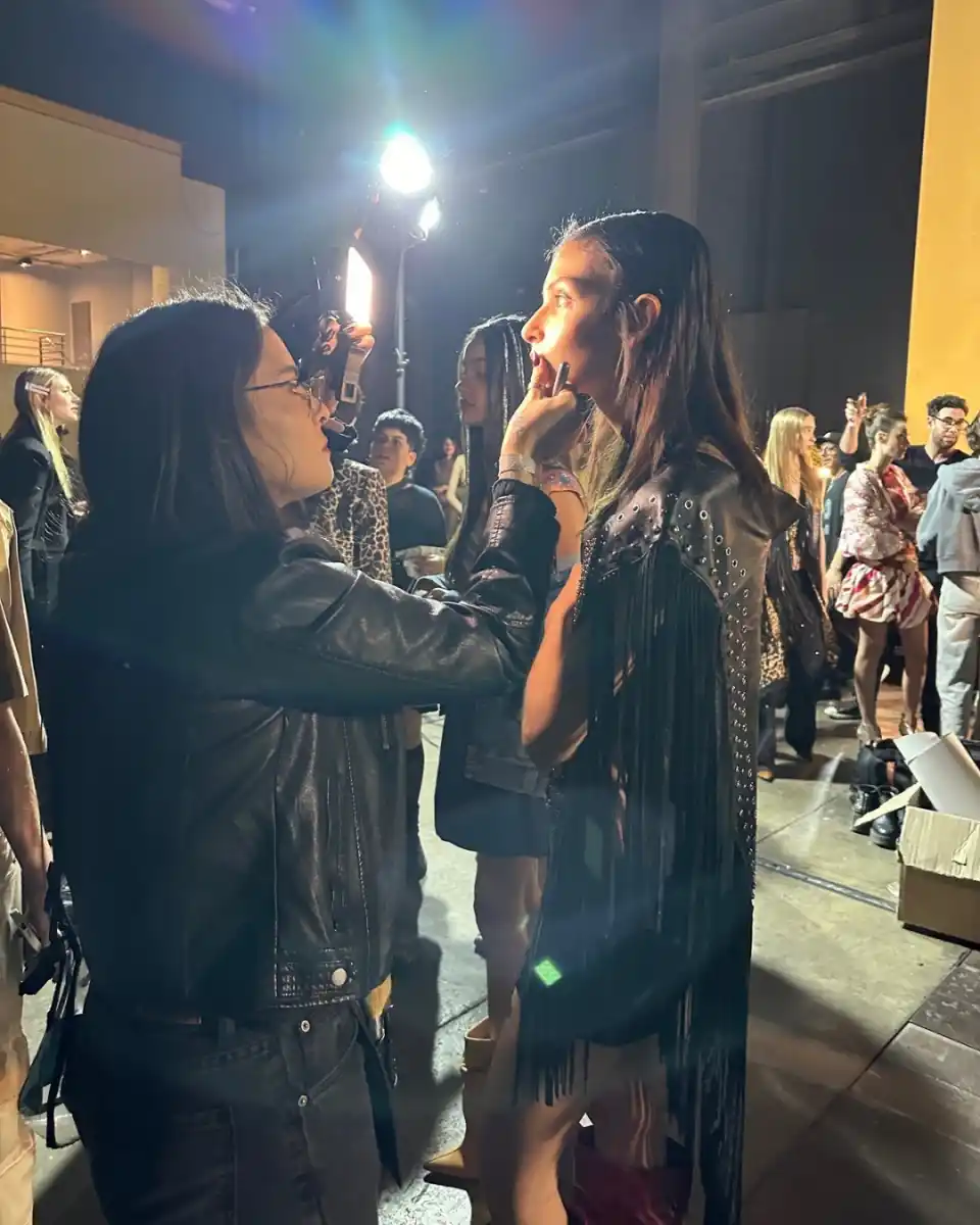 El BAFWeek SS 25 concluyó con un impresionante desfile de Kosiuko