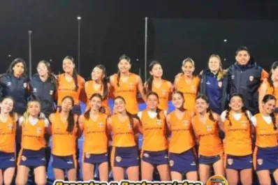Las Selecciones naranjitas sumaron buena experiencia en los torneos Argentinos de hockey
