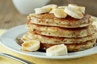 Panqueques fit de banana: la receta rápida, rica y 100% saludable