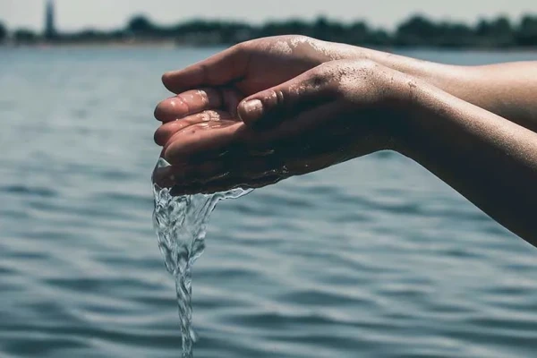 Facultad de Ciencias Exactas: un encuentro para hablar sobre el agua