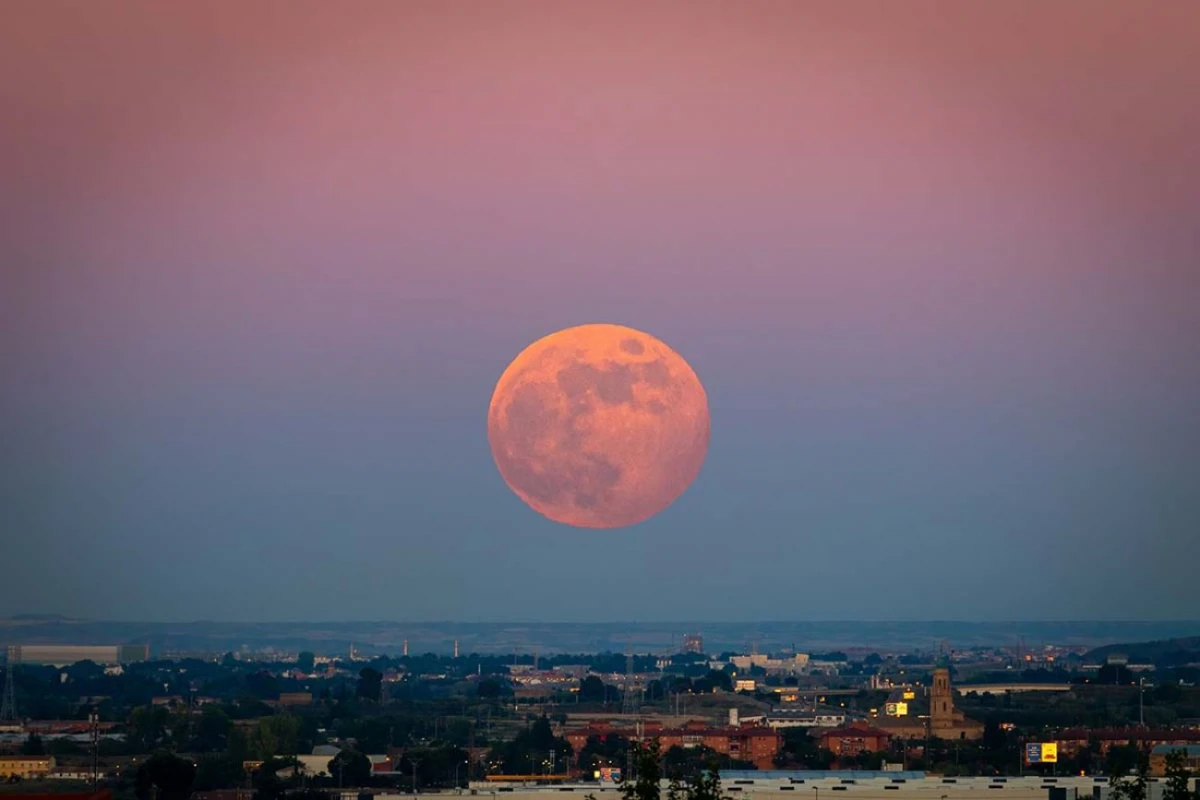 ¿Cómo se verá la luna esta noche?