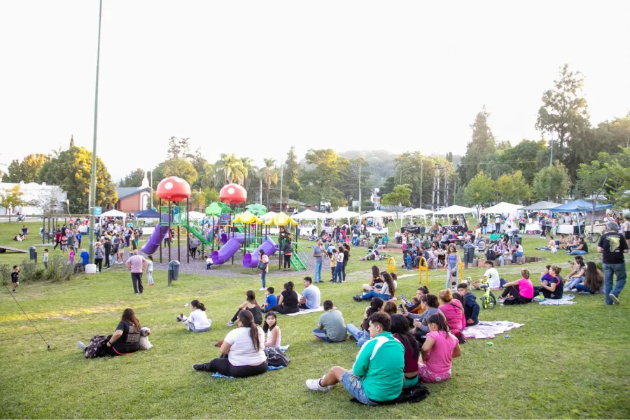 BIENVENIDA PRIMAVERA. La Municipalidad de Yerba Buena preparó el festejo para recibir a la nueva estación. / MUNICIPALIDAD DE YERBA BUENA.