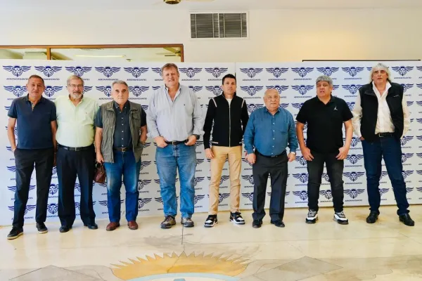 Gremios del transporte forman una Mesa Nacional y declaran el estado de alerta