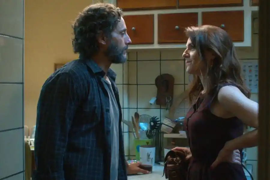 INFIEL. Joaquín Furriel encabeza el elenco de “El aroma del pasto recién cortado”, el filme de Celina Murga.