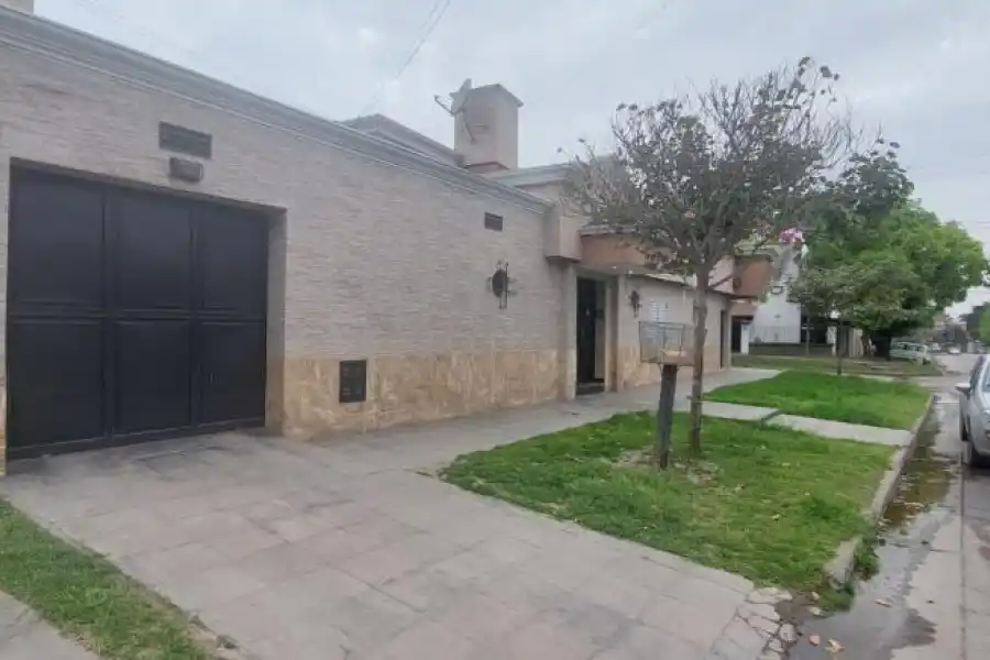 ¿CENTRO DE ACOPIO? La casa donde residía la pareja detenida.