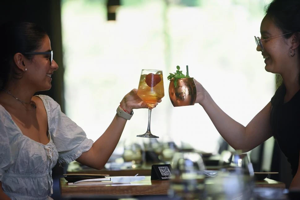 Aperitivos: sinónimo de charlas, de risas y de buena compañía