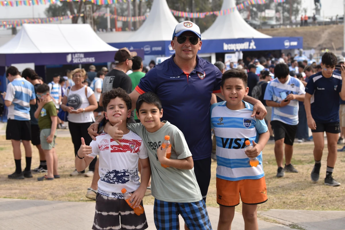 Desde Aguilares hasta Santiago del Estero para alentar a Los Pumas