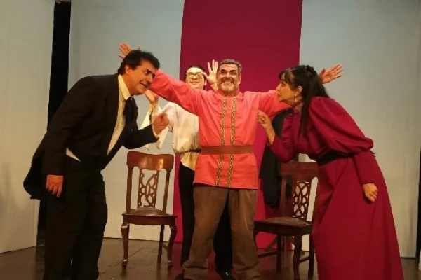 Amores en una comedia de Chejov y otras obras