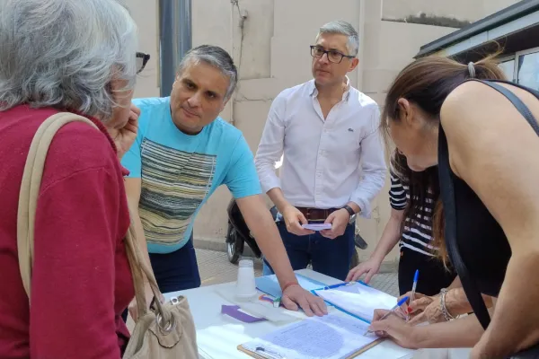 Hoy, escuchar a los usuarios es vetar el aumento del boleto, afirmaron Canelada y Cobos