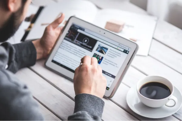 ¿Cuánto gana por mes un community manager en Argentina?