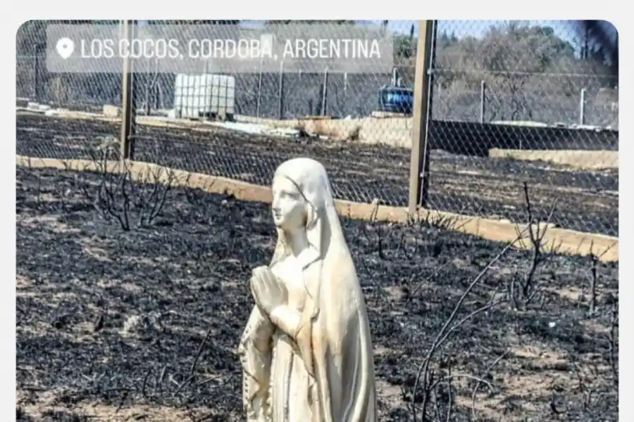 Conmoción en Córdoba: una imagen de la Virgen quedó intacta luego de que los incendios arrasaran con las casas