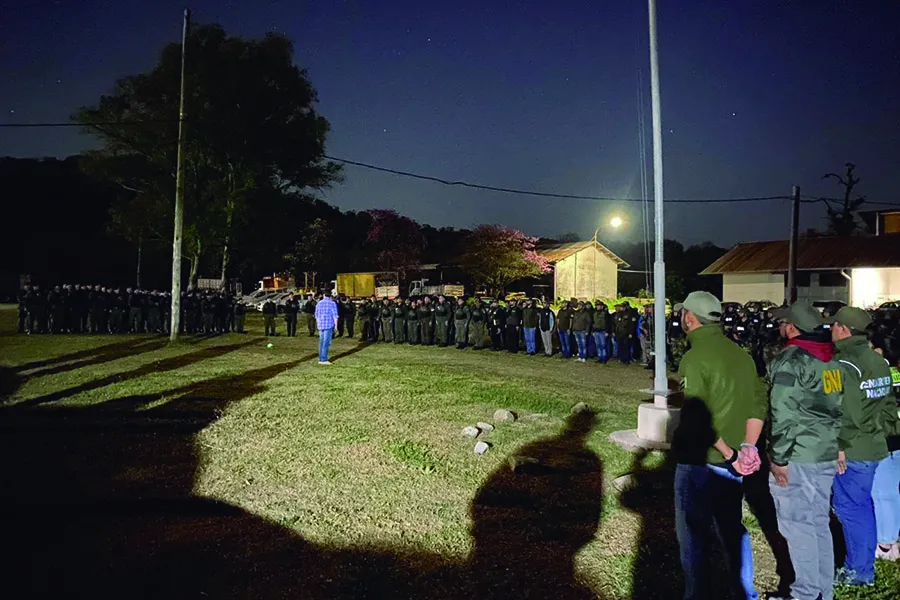 LISTOS. Más de 300 gendarmes participaron en el Operativo Dignidad.