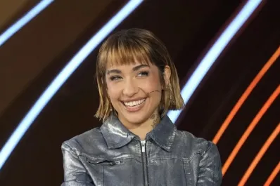 El llamativo y desconocido pasado futbolístico de María Becerra en un club de la Primera Nacional