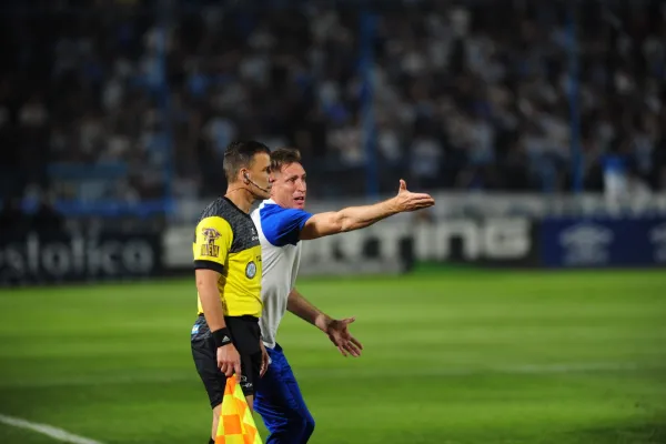 El gol del final del primer tiempo nos complicó, aseguró Facundo Sava