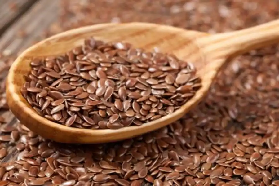 Las semillas de lino pueden reducir los niveles de colesterol en sangre.